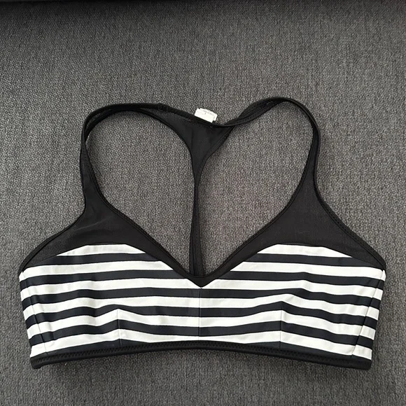 New Lululemon Reversible Swim Top - Picture 6 of 12